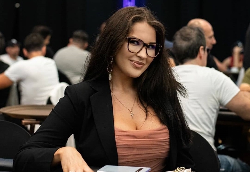 Дарья Крашенникова покер Дарья Крашенникова